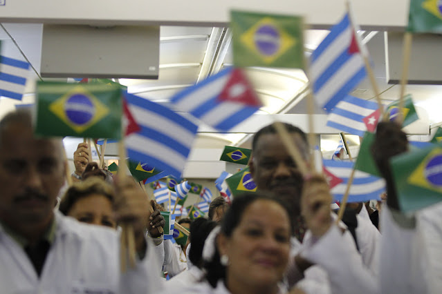 Médicos cubanos no Brasil