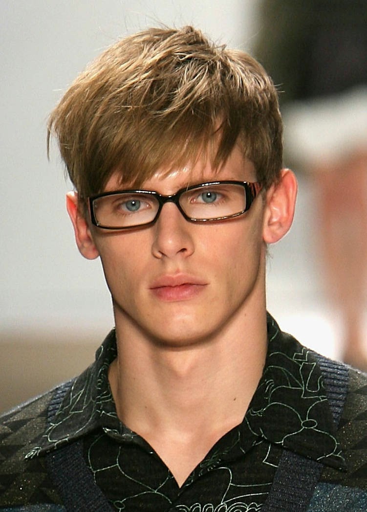  Angular  Fringe  hairstyle for round face mens  Hairstyles 