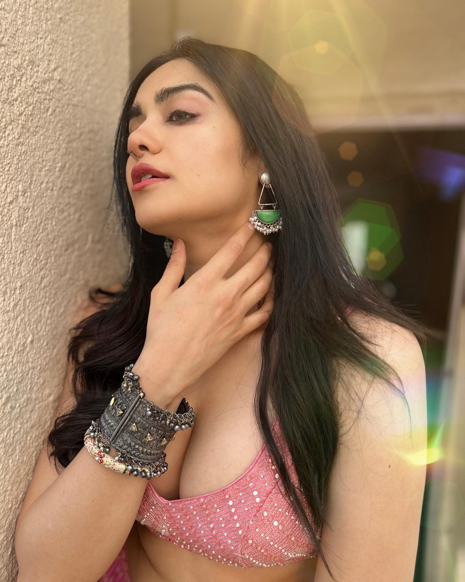 Adah sharma pic