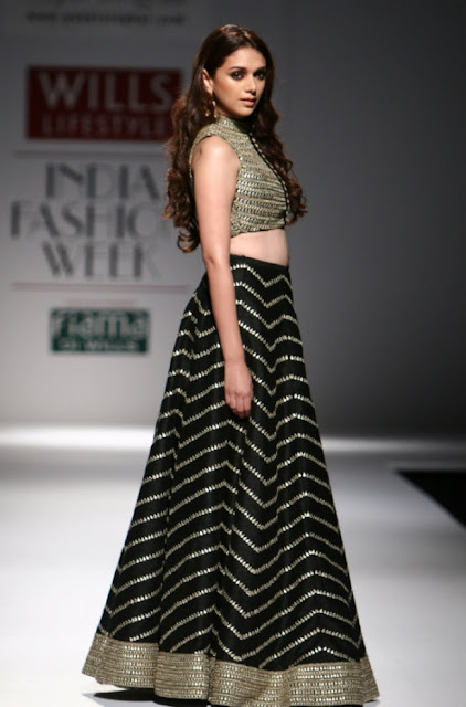 Aditi Rao Hydari in Black Lehenga Choli for Payal Singhal at Wills Lifestyle India Fashion Week