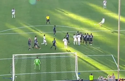 LA Galaxy player David Beckham scores from a free-kick to equalise against San Jose Earthquakes