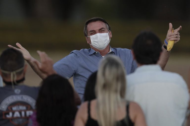 Maioria isenta Bolsonaro por mortes na pandemia, aponta Datafolha