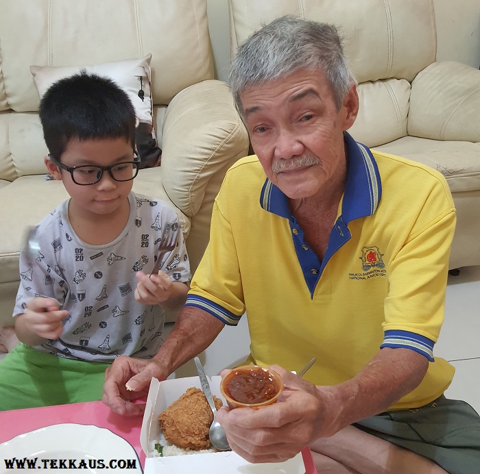 Nasi Atuk KFC VS Nasi Lemak McD