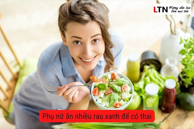 Ăn các loại thực phẩm hữu cơ giàu dinh dưỡng bao gồm ngũ cốc, rau xanh và trái cây