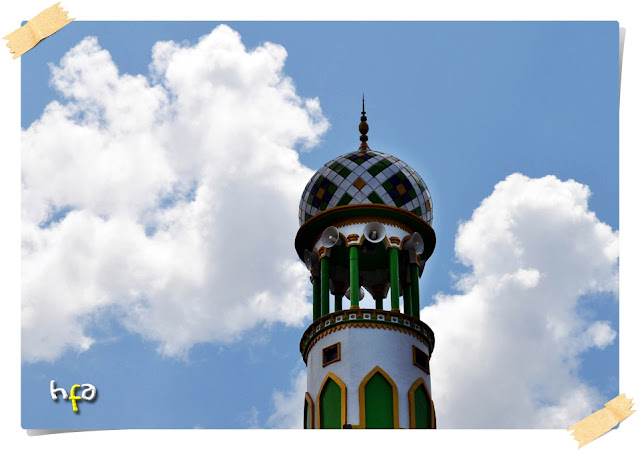 kubah menara (minaret) masjid babussalam jalan cempaka raya banjarmasin