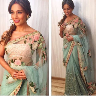 Dazzling Bipasha Basu in a Sabyasachi Saree