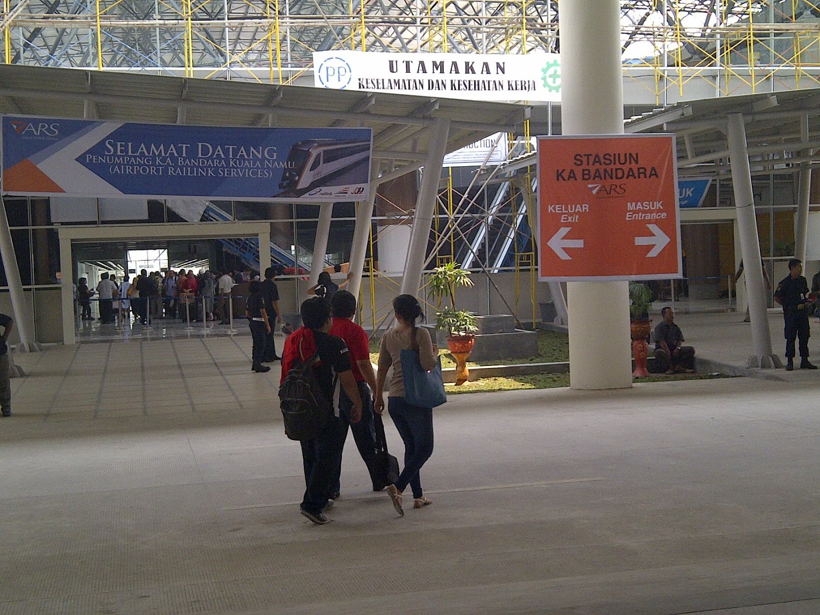 Mahalnya Naik Taksi dari Bandara Kuala Namu oleh Prima 