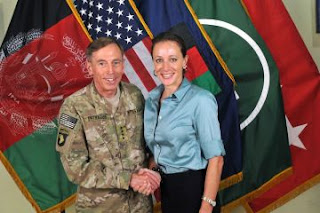 Both women in Petraeus scandal lose security clearance