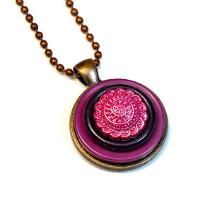 button pendant