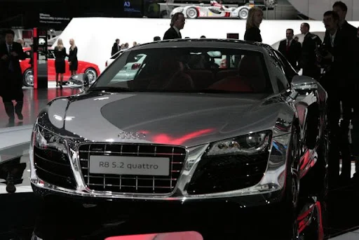 Audi R-8 Spyder V-10 - cromado