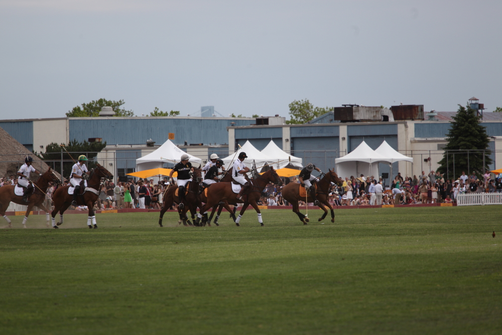 julia roberts pretty woman polo match. Veuve Clicquot Polo Classic