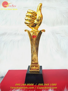 Cúp Lưu Niệm