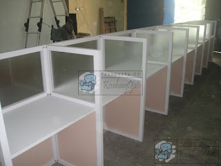 Kontraktor Furniture Meja Partisi Perkantoran + Furniture Semarang ( Kontraktor Interior )