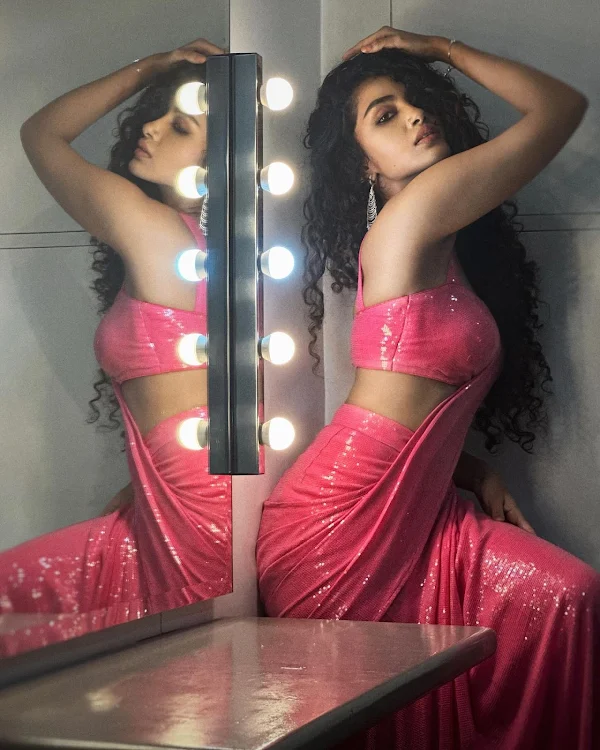 anupama parameswaran pink saree tiny blouse hot south indian actress