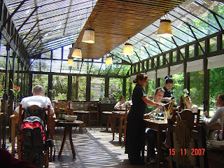 foto do restuarante da família Zucardi onde servem um bom almoço com churrasco  