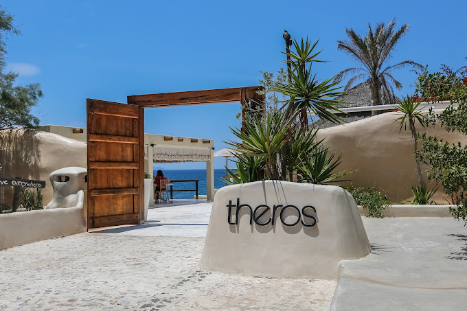 Best Beach Clubs in Santorini