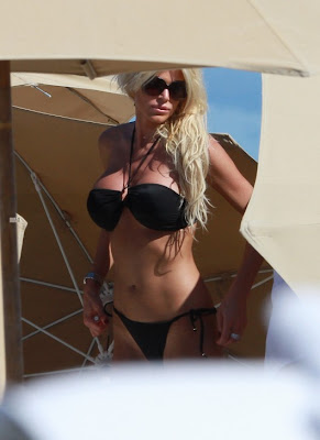 Victoria Silvstedt In Black Bikini1
