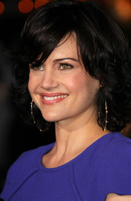 Carla Gugino Gold Hoop Earrings