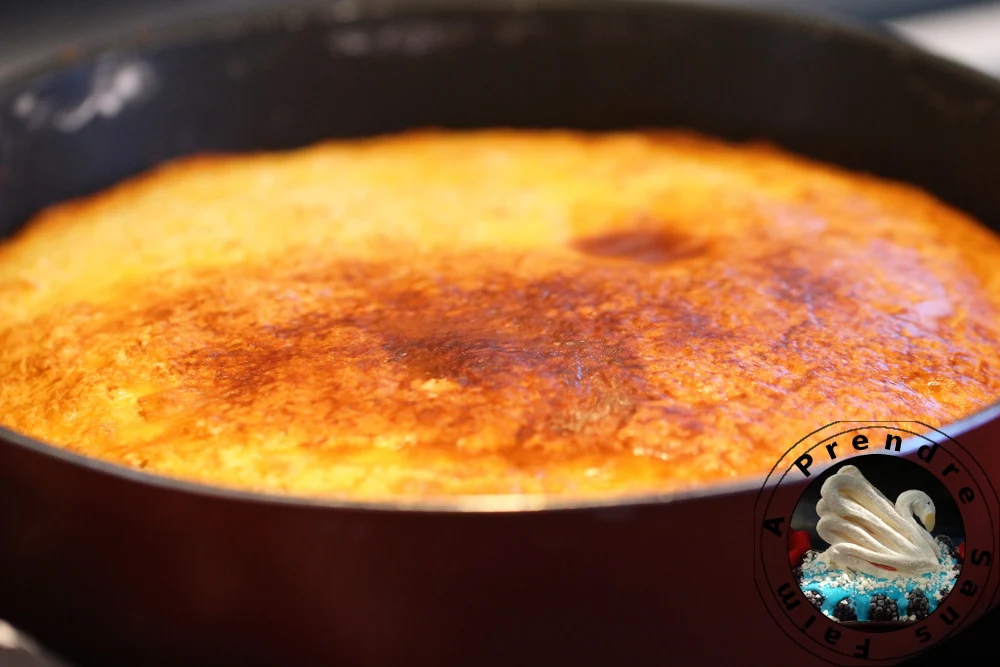 Gâteau basque à la confiture de cerises (pas à pas en photos)