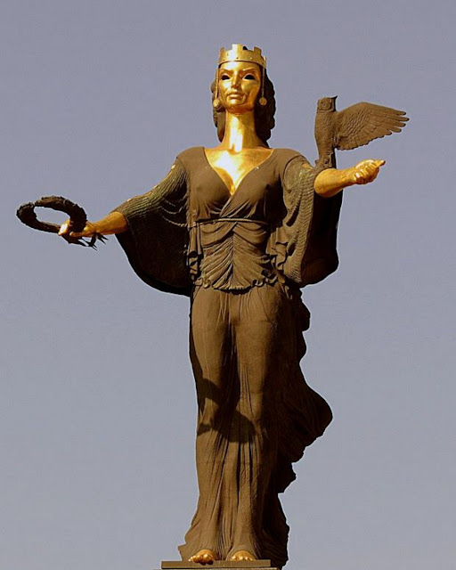 Статуя Софии, богини мудрости катарских христиан