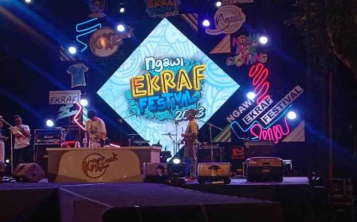 Disparpora Ngawi menggelar Ngawi Ekraf Festival 2023 guna memberikan ruang bagi generasi milenial-NEF 2023, Hari Jadi Ngawi 665. HUT Kemerdekaan RI 78, Barista, Clothing, Distro, Group Musik, Sablon, Undangan,
