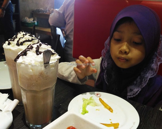 gambar chocolate milkshake