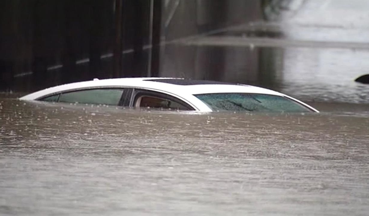 Kenali Mobil Bekas Banjir Agar Tidak Keluar Biaya Lebih