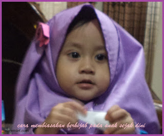 http://wa-emief.blogspot.com/2015/10/cara-membiasakan-berhijab-pada-anak.html