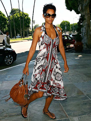 pictures of halle berry dresses. halle berry red dress