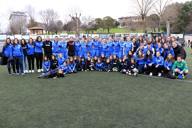 Homenaje del Pauldarrak a sus equipos benjamín y juvenil