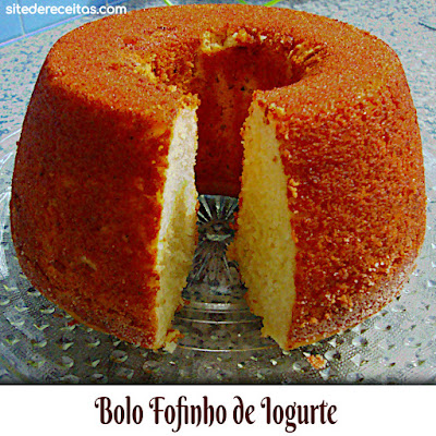 Bolo fofinho de iogurte