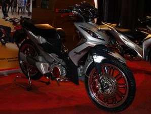 Modifikasi Honda Revo 100cc 2010