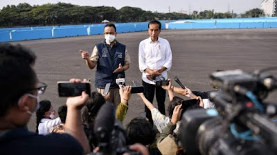 Pengamat: Peninjauan Jokowi ke Sirkuit Formula E adalah Pencitraan Seolah-Olah Mendukung