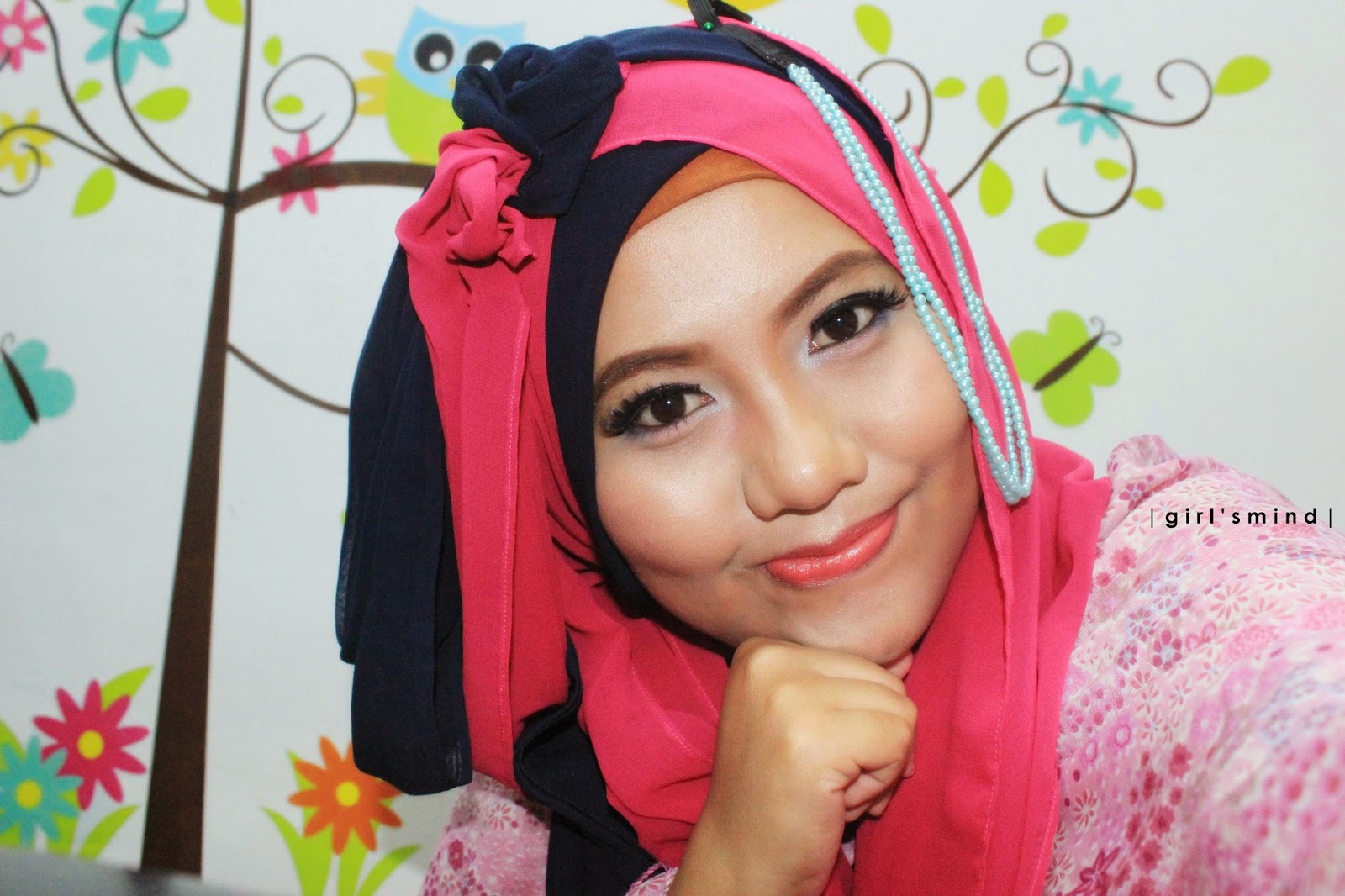 Girl's Mind: Tutorial : Makeup & Hijab Wisuda