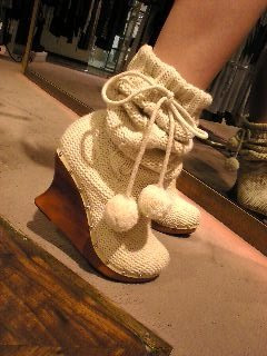 knitted boots