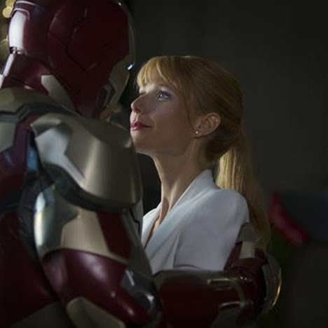 Spoiler - Gwyneth Paltrow suited up as Rescue for Avengers 4 :【ネタバレ】マーベルのヒーロー大集合映画のクライマックス「アベンジャーズ 4」を楽しみにしているファンの方は見てはいけないグウィネス・ パルトローの写真 ! !