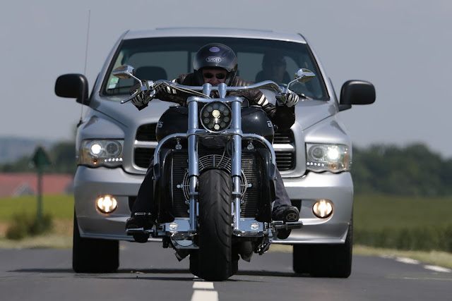 Boss Hoss V8 Price, Specs, Review, Top speed, Wikipedia, Color