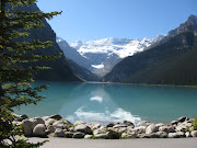 Cool Lake Louise in Alberta,Canada (lake louise alberta canada )