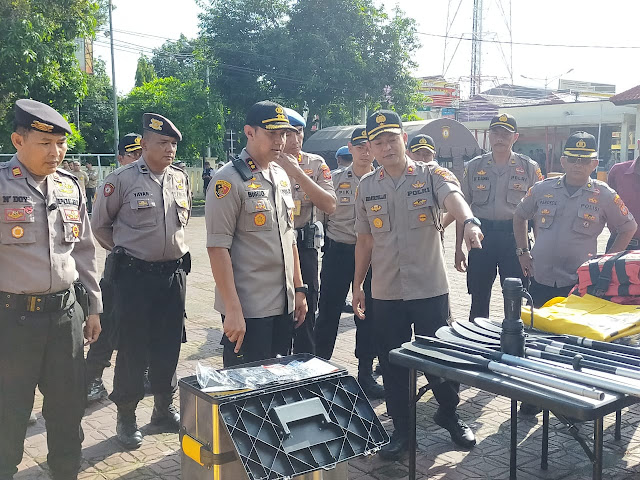 POLRES MAJALENGKA POLDA JABAR  SIAGA TANGGAP BENCANA ANTISIPASI LONGSOR DAN BANJIR