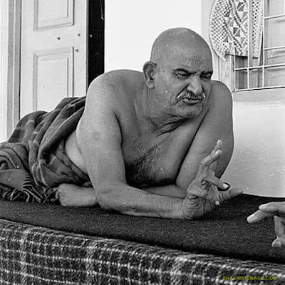 Neem Karoli Baba Pic