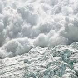 Avalanche In Kashmir Kills 1, Injures 2