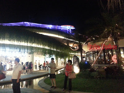 Beachwalk Mall