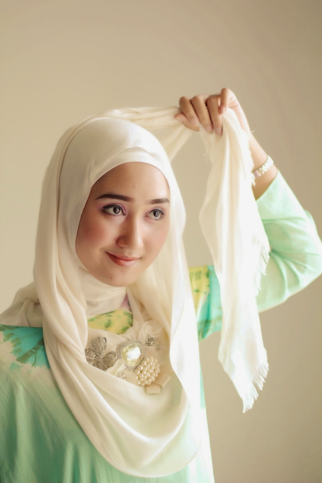 22 Ide Tutorial Hijab Indonesia Ala Dian Pelangi Tahun Ini Tren Fashion
