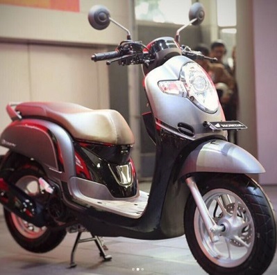 Kredit motor  Scoopy  2019  Simulasi dan Angsuran Honda 