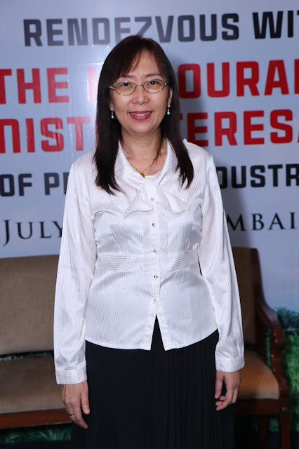 Honorable Minister of Primary Industries Teresa Kok Ma'am 