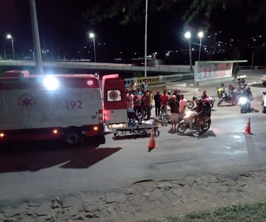 Jacobina:Motociclista fica ferido em acidente na Avenida Luís Alberto Dourado de Carvalho .