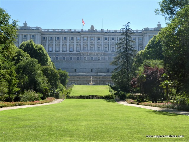 Vistas al Palacio Real desde El Campo del Moro