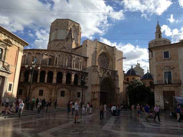 Valencia-piazza-Vergine