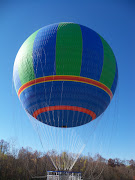 . foot diameter helium balloon which takes riders 400 feet into the air.