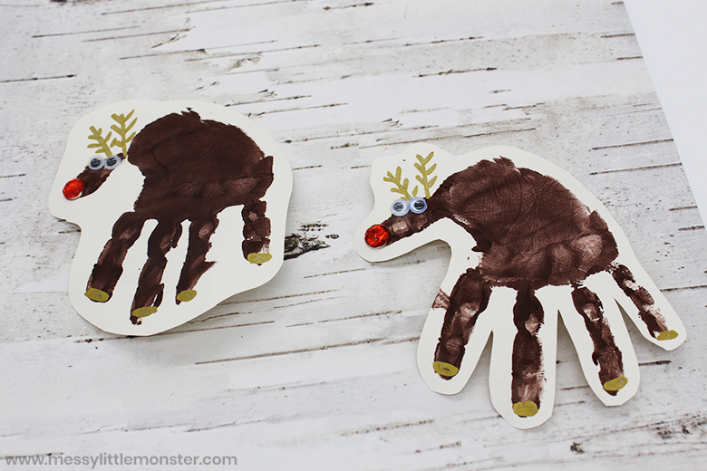 Reindeer handprint - Reindeer crafts for preschoolers and toddlers